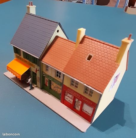 JOUEF ECHELLE HO - Maquette assemblée Bloc de 2 immeubles - 1983 EUR 12
