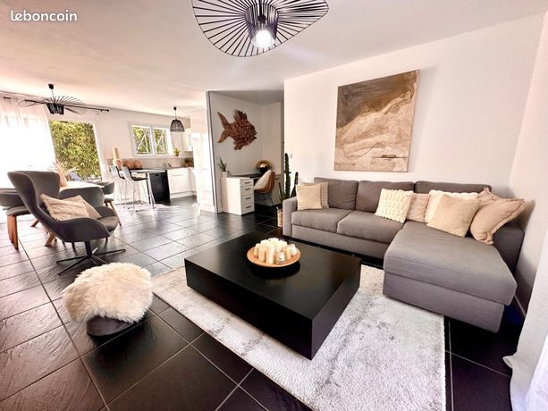 Propriété 3 pièces 77 m²