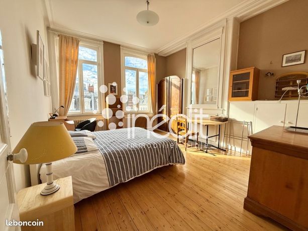 Maison 8 pièces 289 m² — 5