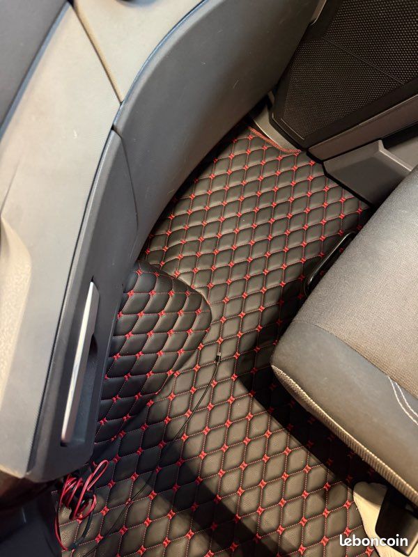 Tapis De Tunnel Pour Camion Renault T (01.2014-) - F-CORE Noir Et Rouge, étage élevé - Neuf