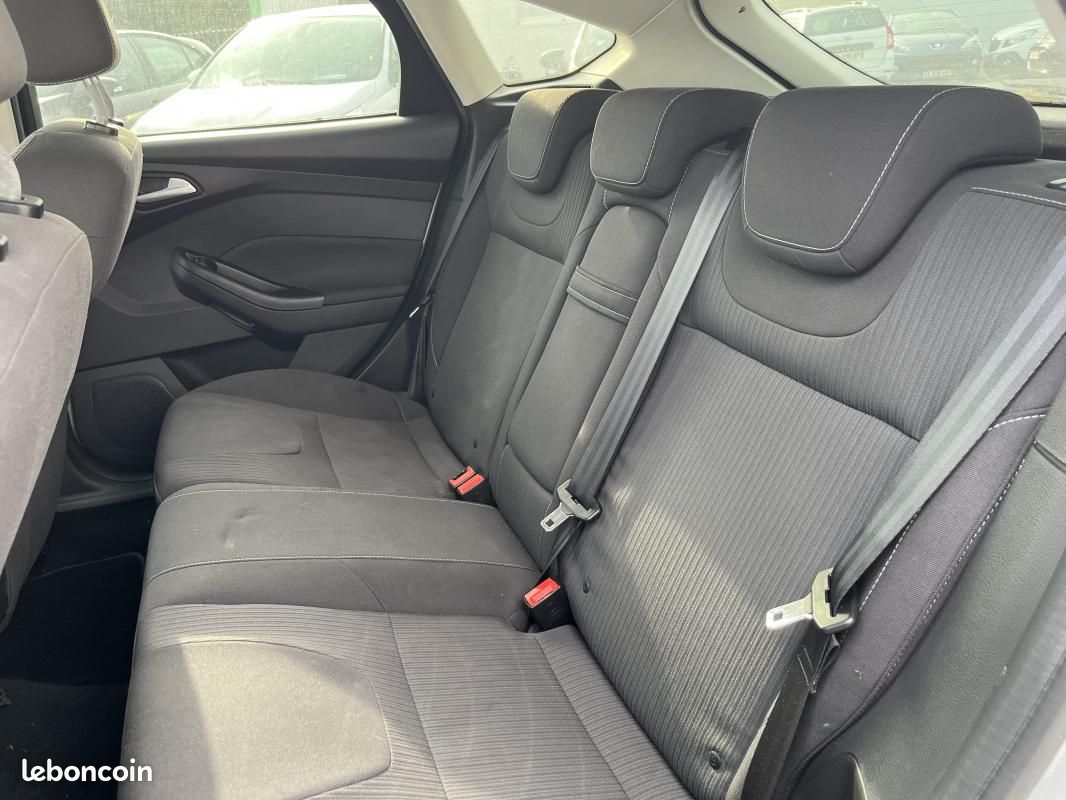 Ford Focus 1.6 TDCi 95 FAP S&S Trend (image 9)