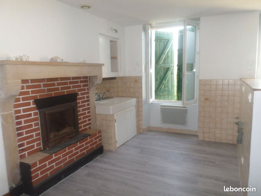 Maison 3 pièces 57 m² - Lussac-les-Châteaux 86320 (image 3)