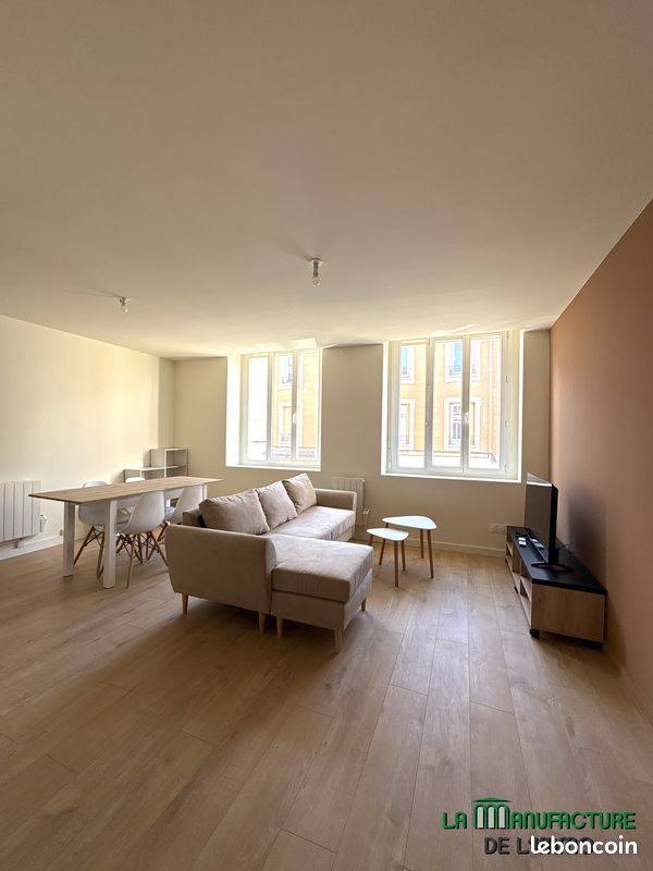 Appartement 2 pièces 52 m² · à Saint-Étienne · 52 m² · 560 €/mois