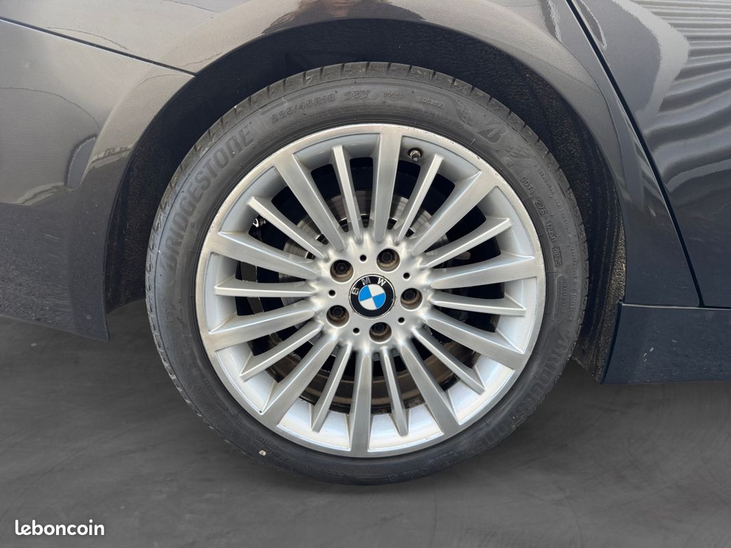 BMW SERIE 4 (F36) GRAN COUPE 420D BVA8 184Ch LUXURY COFFRE ÉLECTRIQUE Garantie 12 mois (image 17)
