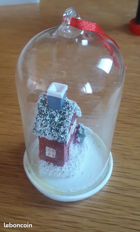 Décoration Noël sous cloche (image 2)