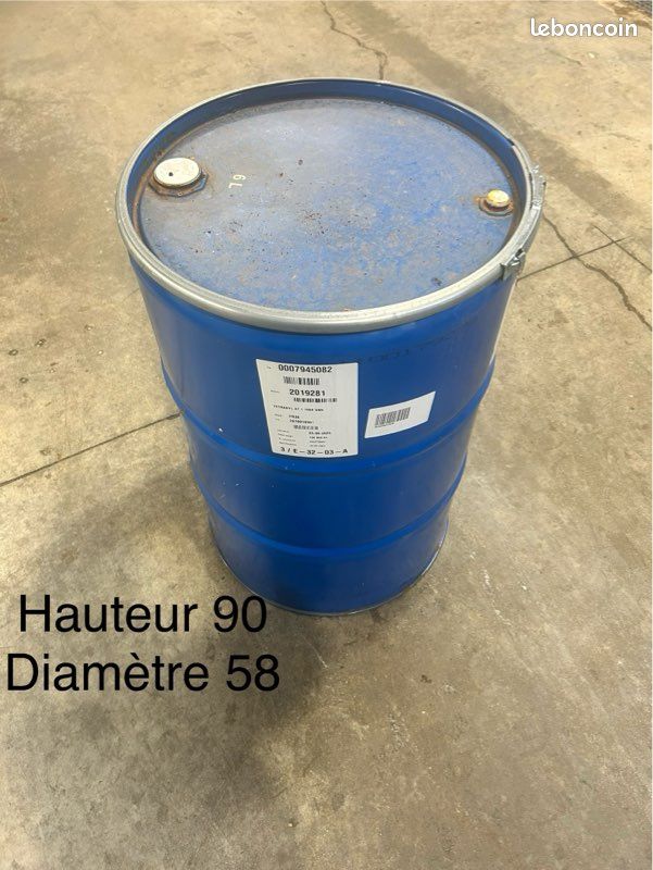Fut 200l avec couvercle (image 1)