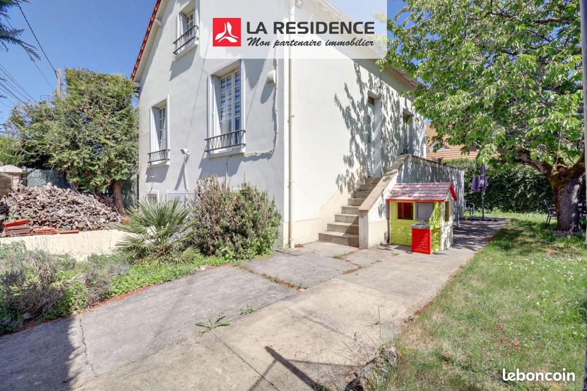 Maison 5 pièces 85 m² · à Villiers-Saint-Frédéric · 85 m² · 357 000 €