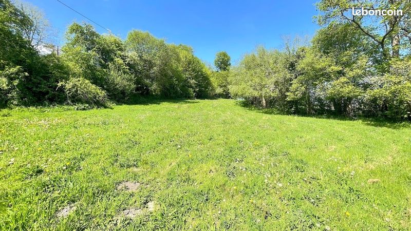 Terrain 3 640 m² Ticheville · 18 000 €