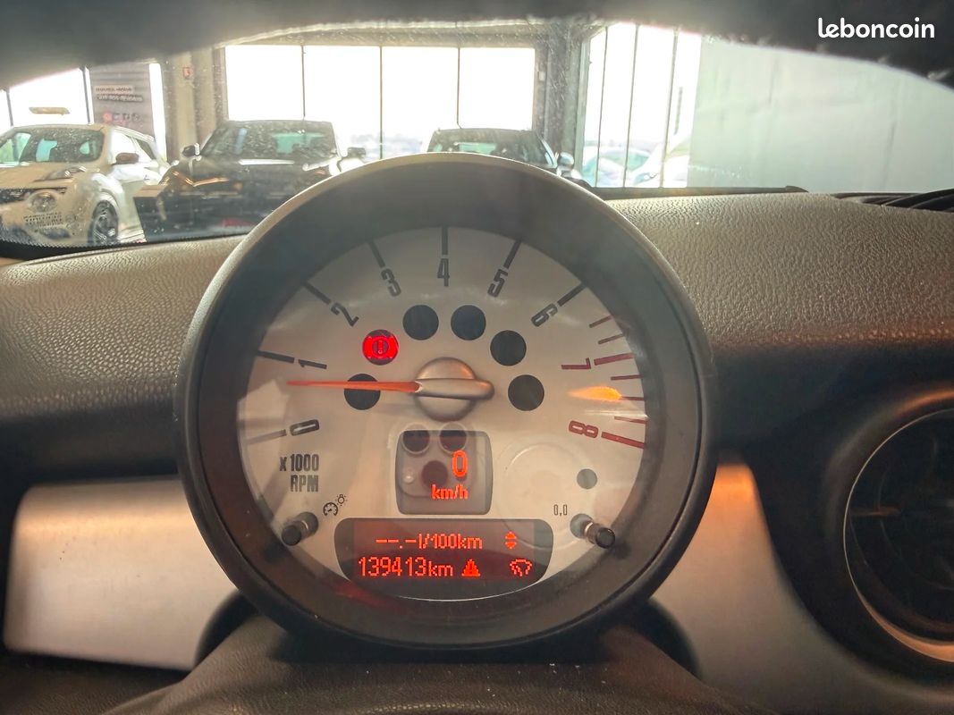 Mini Mini 2 (R56) LCI 1.6 i 16V 122 cv Cooper (image 27)