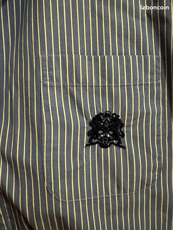 Chemise Zara Man Slim Fit M – rayée bleu et blanc – écusson brodé (image 3)