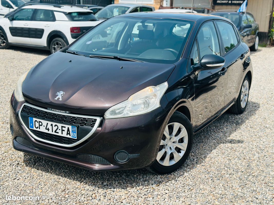 PEUGEOT 208 5 Portes 1.0 i 12V 68 cv DISTRIB NEUF (image 1)