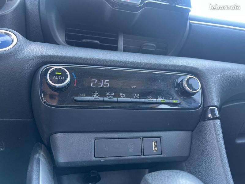 Toyota Yaris 116h Dynamic 5p MY22 (image 21)