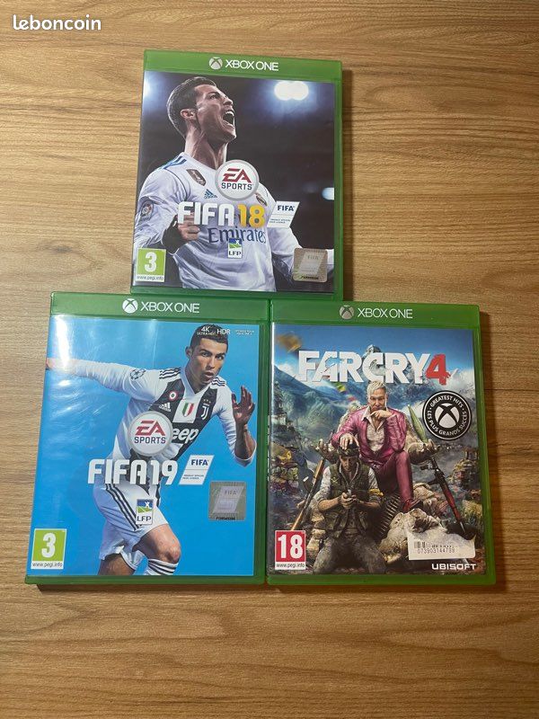 Xbox One + 2 Manettes + 3 jeux + casque (image 3)