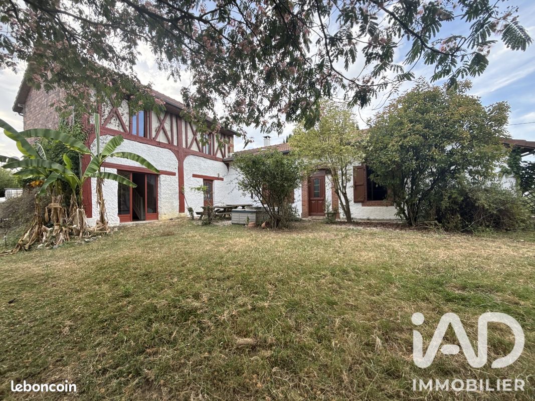 Maison 5 pièces 160 m² · à Rabastens-de-Bigorre · 160 m² · 228 000 €