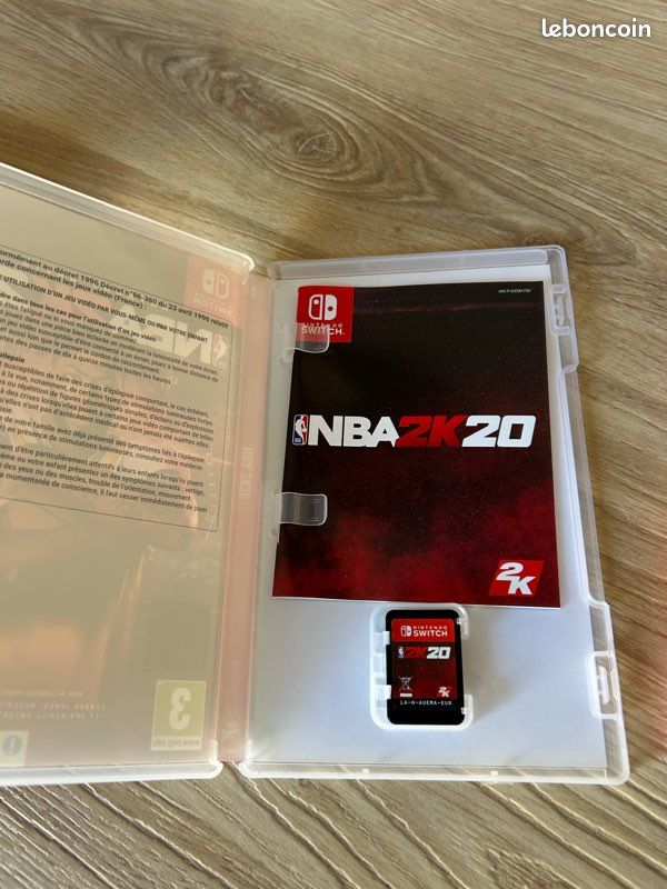 Nintendo switch jeu NBA 2K20 Jeux vidéo