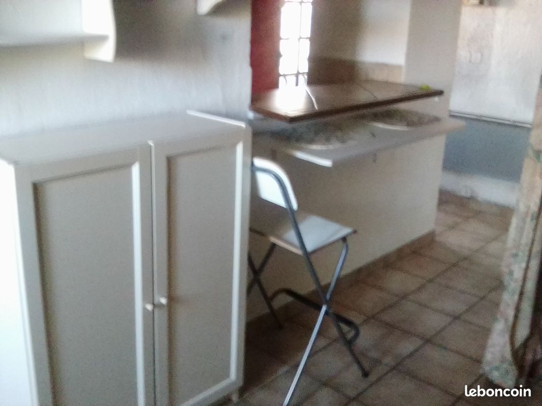 Location p2 (image 1)