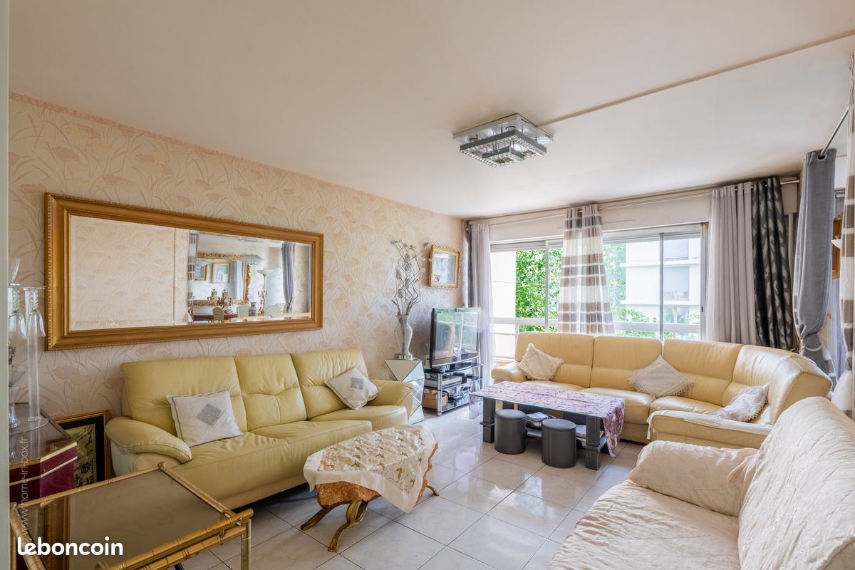 Appartement 5 pièces 93 m² · à Paris · 93 m² · 533 000 €