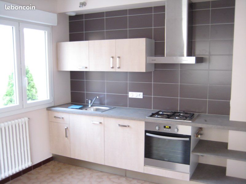 Appartement 3 pièces 70 m² · à Macornay · 70 m² · 600 €