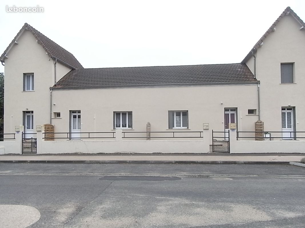 Appartement 3 pièces 46 m² · à Pierre-de-Bresse · 46 m² · 430 €