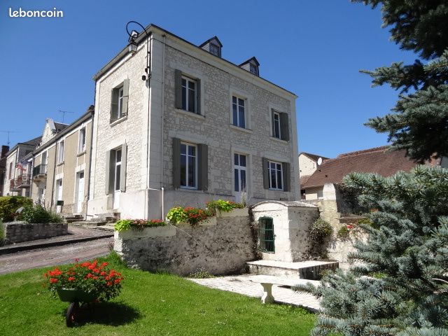 Maison 4 pièces 100 m² - Lésigny 86270 (image principale 0)