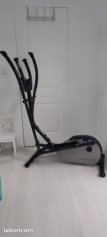 Velo Essential 06 Velo Elliptique Essential Plus V Lo D - Main Image