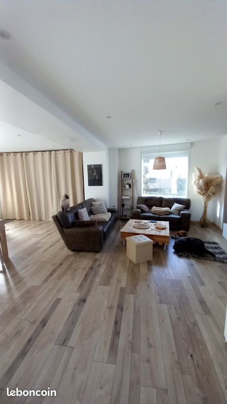 Maison 4 pièces 90 m² · à Montferrat · 90 m² · 900 €/mois