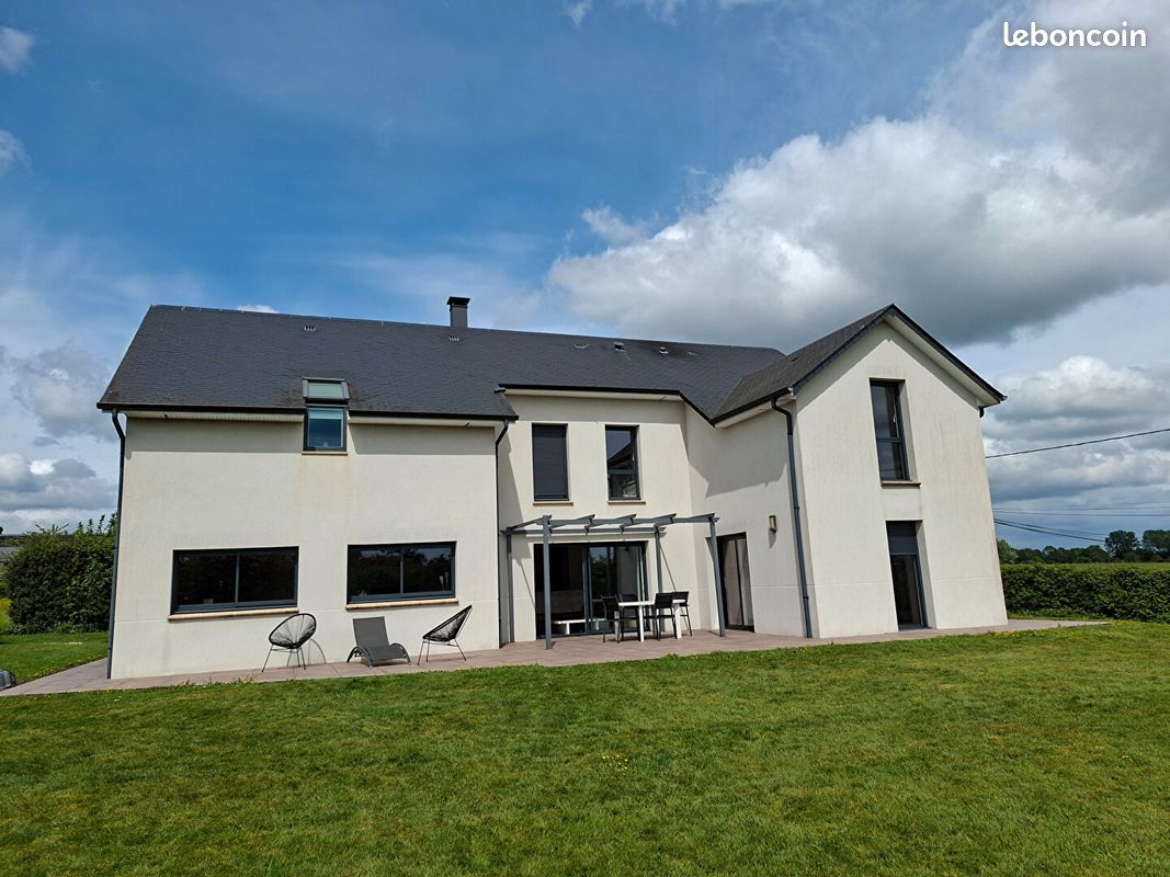 Maison 7 pièces 240 m² · à Bois-Guillaume · 240 m² · 832 000 €