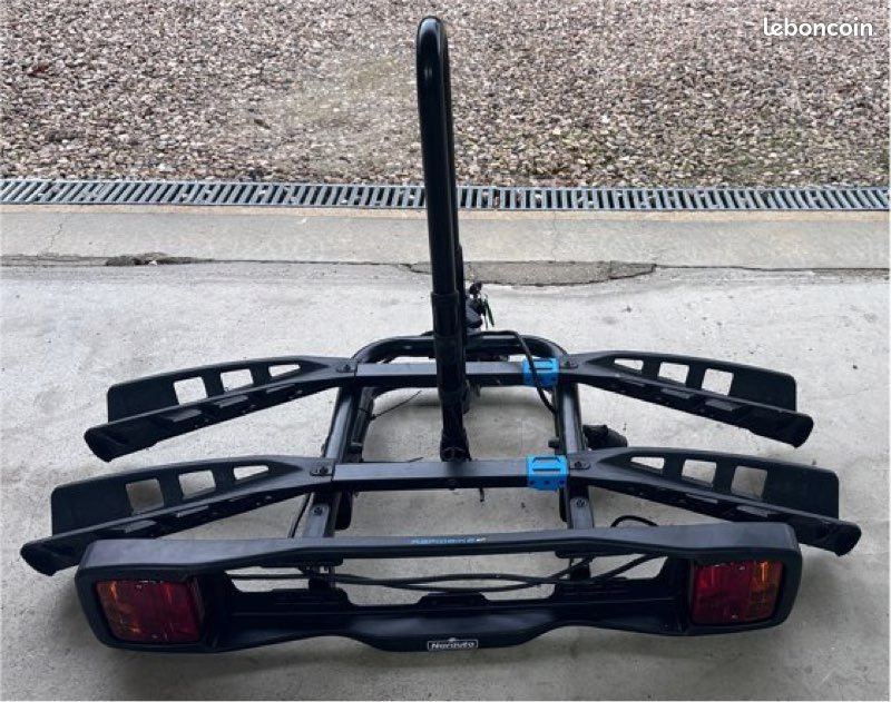 Porte-vélos sur attelage NORAUTO RAPIDBIKE 2P pour vélos