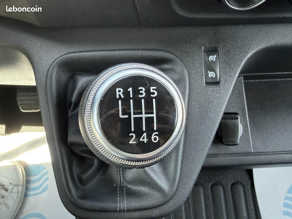 RENAULT MASTER Confort F3500 L3 2.3 Energy dCi - 170 - GRAND VOLUME - TVA RECUPERABLE + CLIM (image 17)