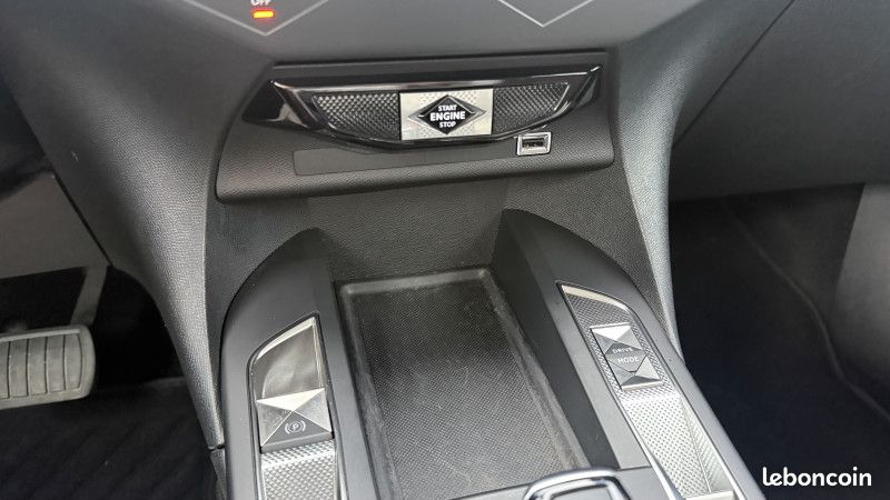 Ds DS 3 CROSSBACK BLUEHDI 130CH BUSINESS AUTOMATIQUE (image 19)