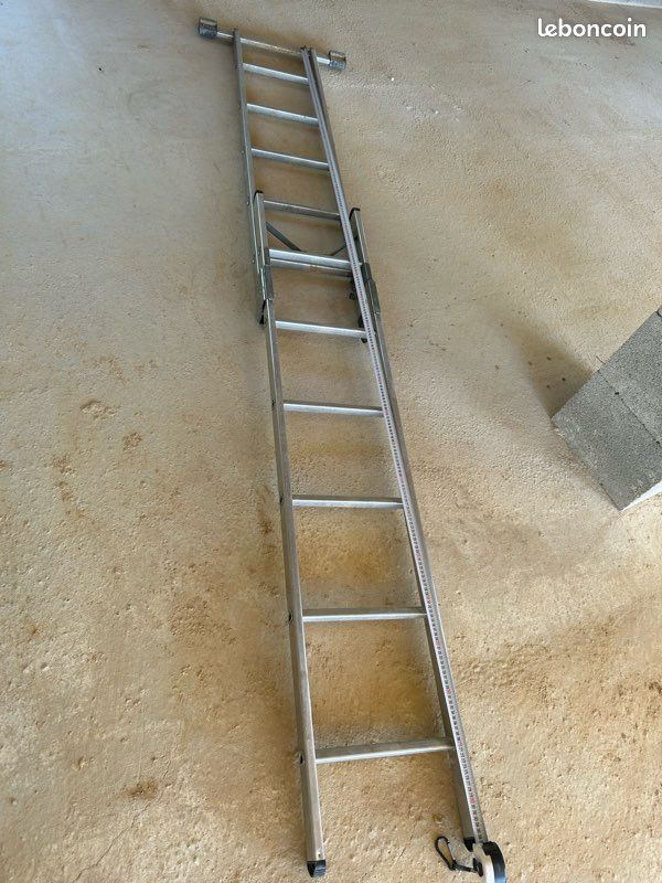 Échelle aluminium pliante quasi neuve (image 2)