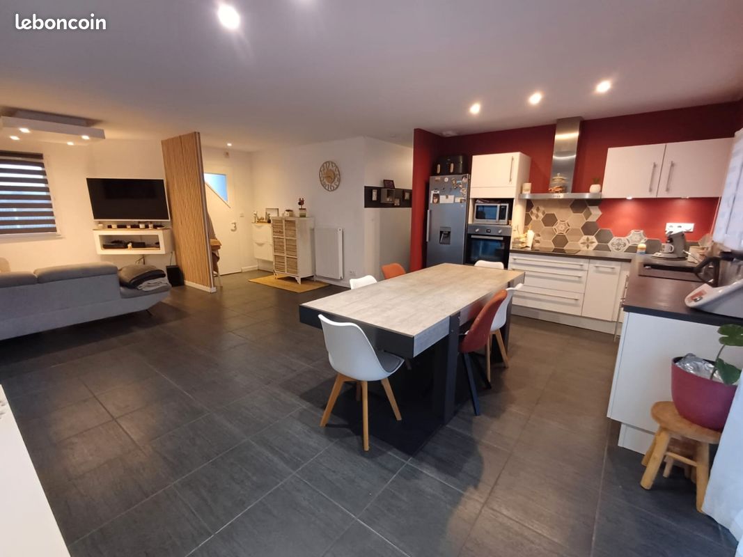 Maison 4 pièces 90 m² · à Saint-Georges-sur-Allier · 90 m² · 287 000 €