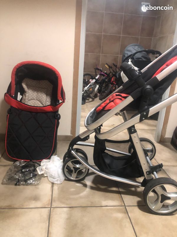 À vendre une poussette 3 roues très bonne état (image 3)