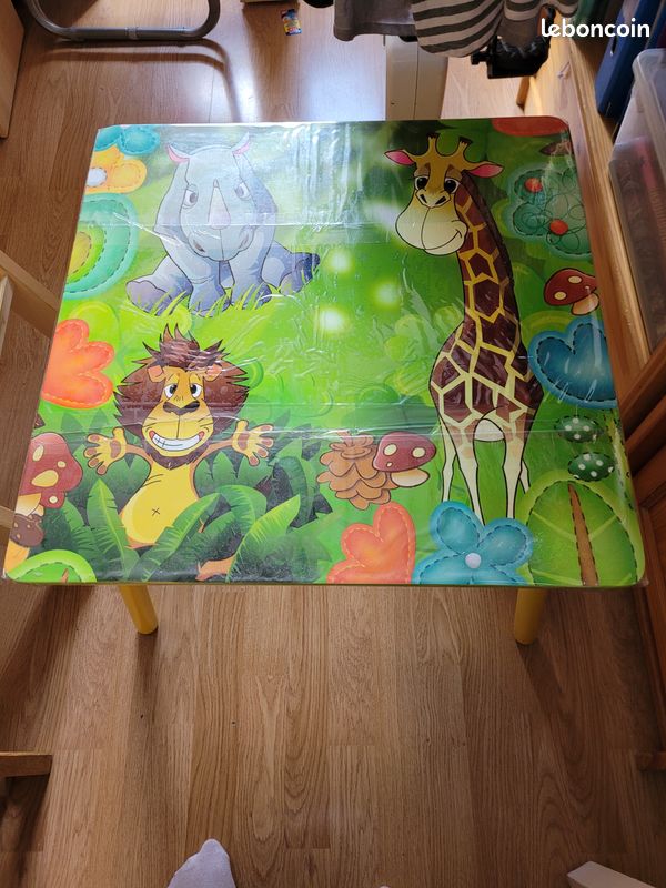 Table et chaises enfants (image 4)