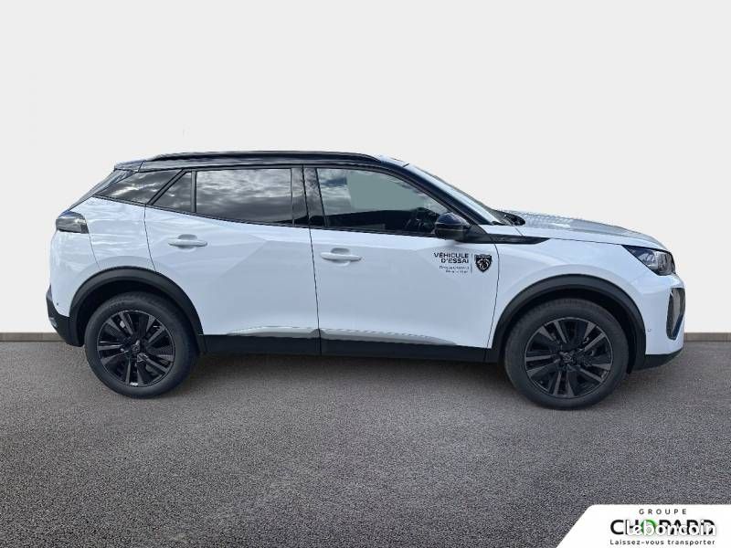 Peugeot 2008 Hybrid 145 e-DCS6 GT Exclusive (image 9)