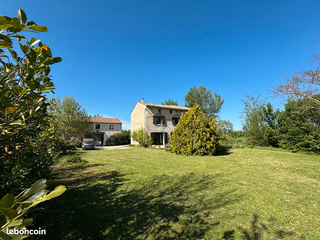 Maison 8 pièces 165 m² · à Le Thor · 165 m² · 449 000 €