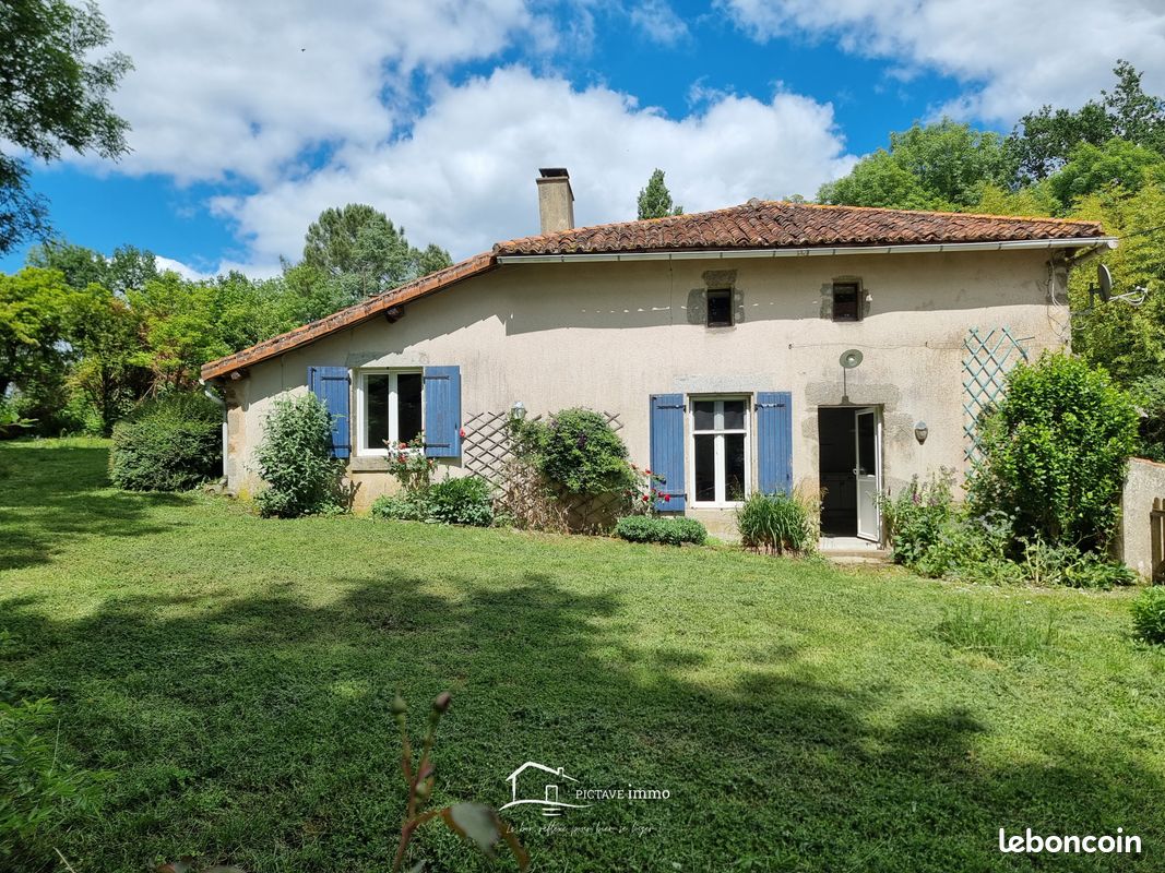Maison 5 pièces 142 m² · à Beaulieu-sous-Parthenay · 142 m² · 122 800 €