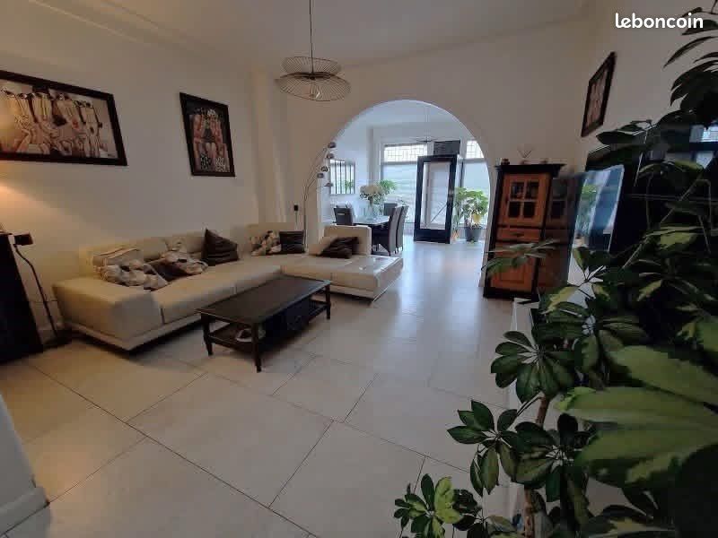 Maison 7 pièces 178 m² · à Loos · 178 m² · 375 000 €