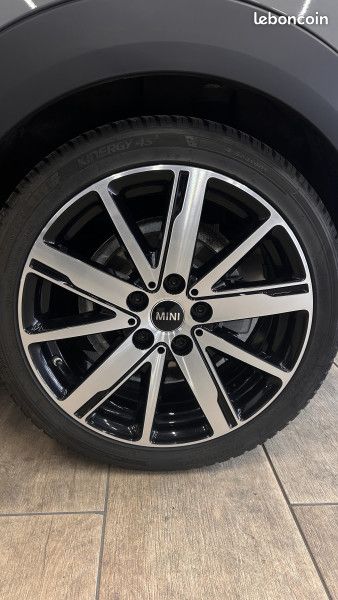Mini CABRIO COOPER 136CH SIDEWALK EURO6D-T (image 32)