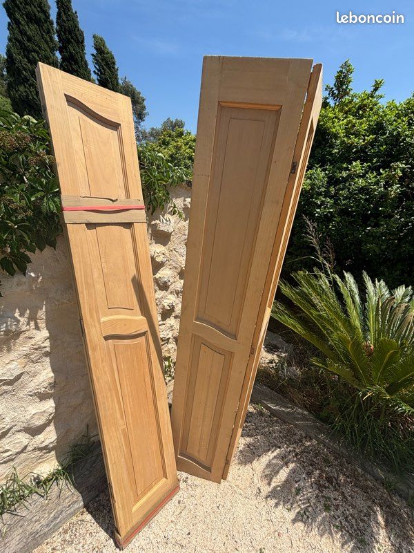 Porte en bois (image 1)