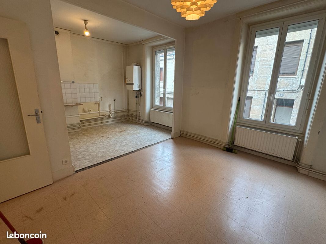 Appartement 3 pièces 63 m² · à Saint-Étienne · 63 m² · 417 €/mois