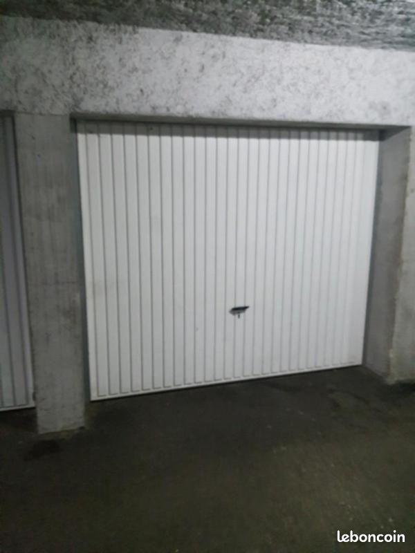 Parking 12 m² · à Besançon · 12 m² · 76 €/mois