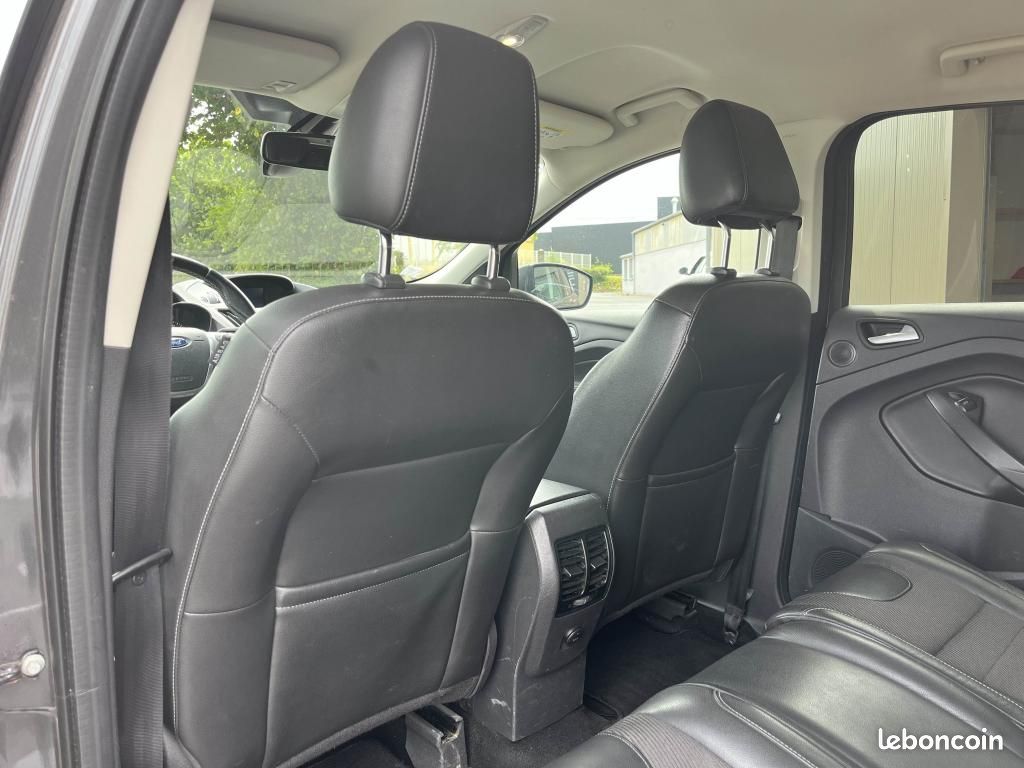 FORD KUGA 2.0 TDCi - 180 Powershift 4x4 Sport Platinium (image 22)