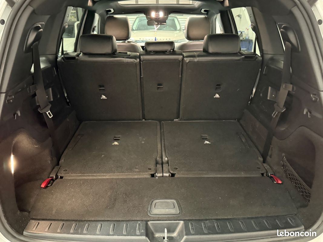 Mercedes GLB 200 d 8DCT / TOIT OUVRANT PANO / SIEGES CHAUFFANTS AV / GRAND ECRAN / CAMERA RECUL / 7 PLACES (image 30)