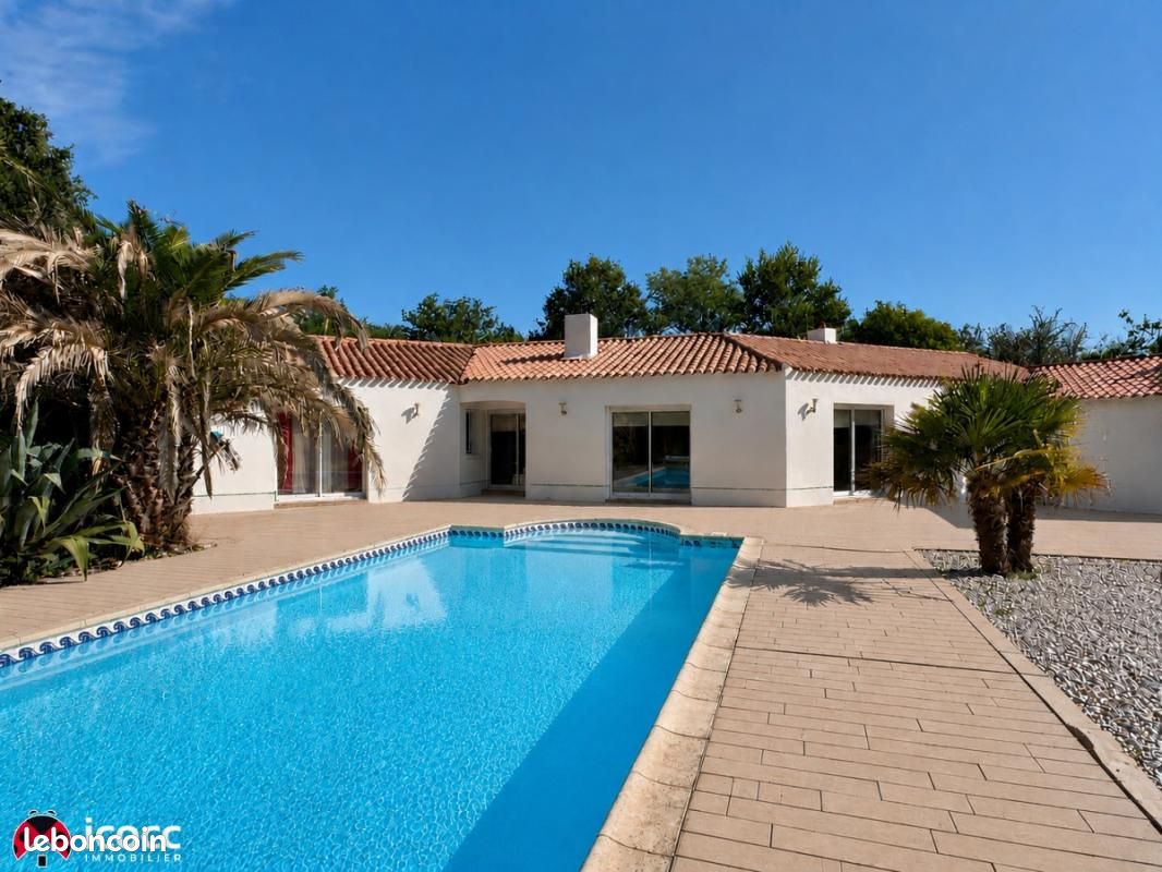 Maison 5 pièces 174 m² · à Venansault · 174 m² · 397 100 €