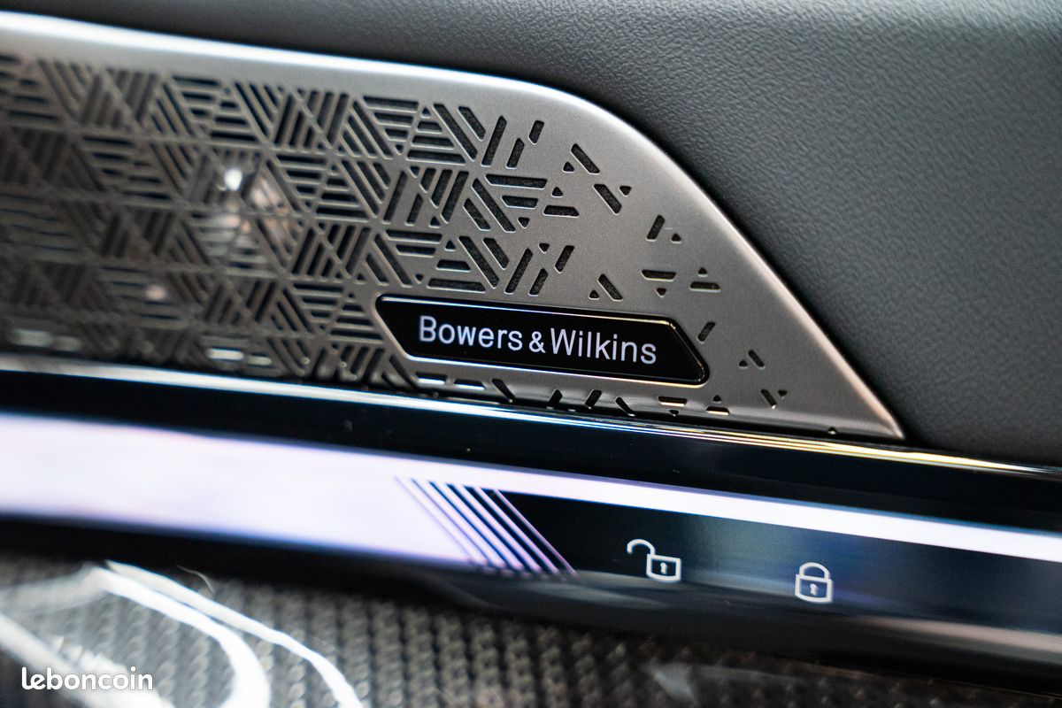 BMW M5 Touring G99 – Storm Bay | Bowers & Wilkins | Iconic Glow | Toit Panoramique | 12 500 km | Immat France | (image 6)