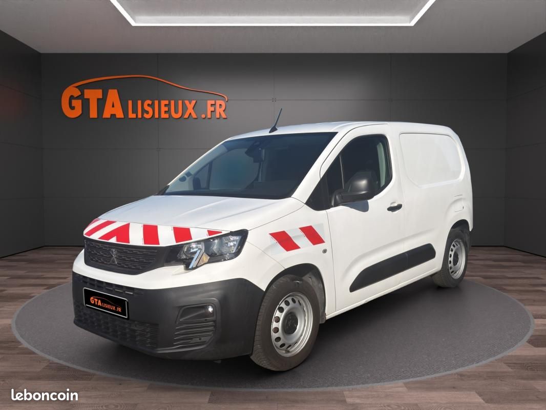 Peugeot Partner FOURGON STANDARD 650 KG BLUEHDI 130 S&S BVM6 ASPHALT (image 1)