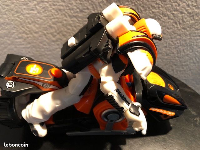 Action Man ATOM Tracker Jet A115 - 2006 Hasbro - (image 2)