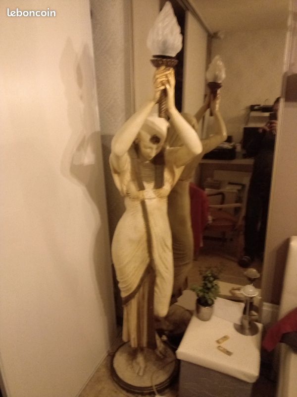 Statue égyptienne (image 1)