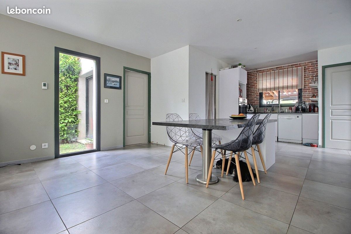 Maison 8 pièces 230 m² (image 5)